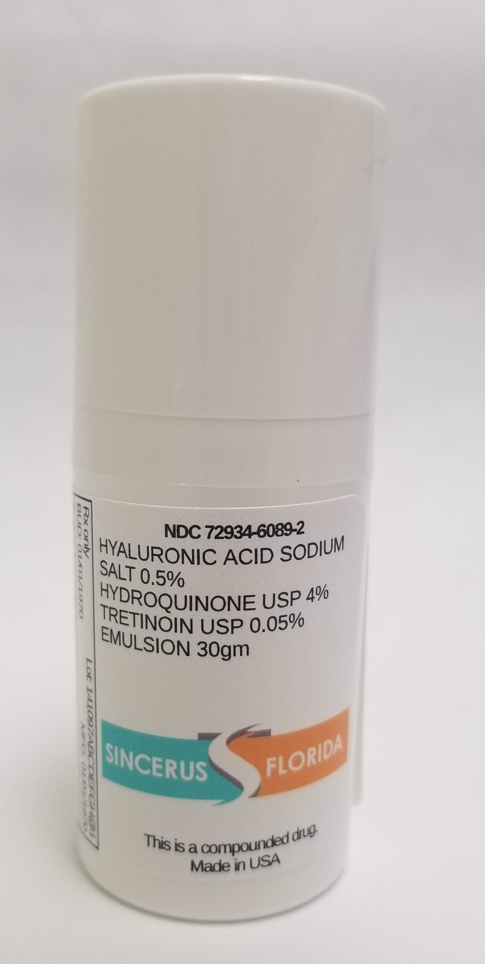 HYALURONIC ACID SODIUM SALT 0.5 / HYDROQUINONE 4 / TRETINOIN 0.05